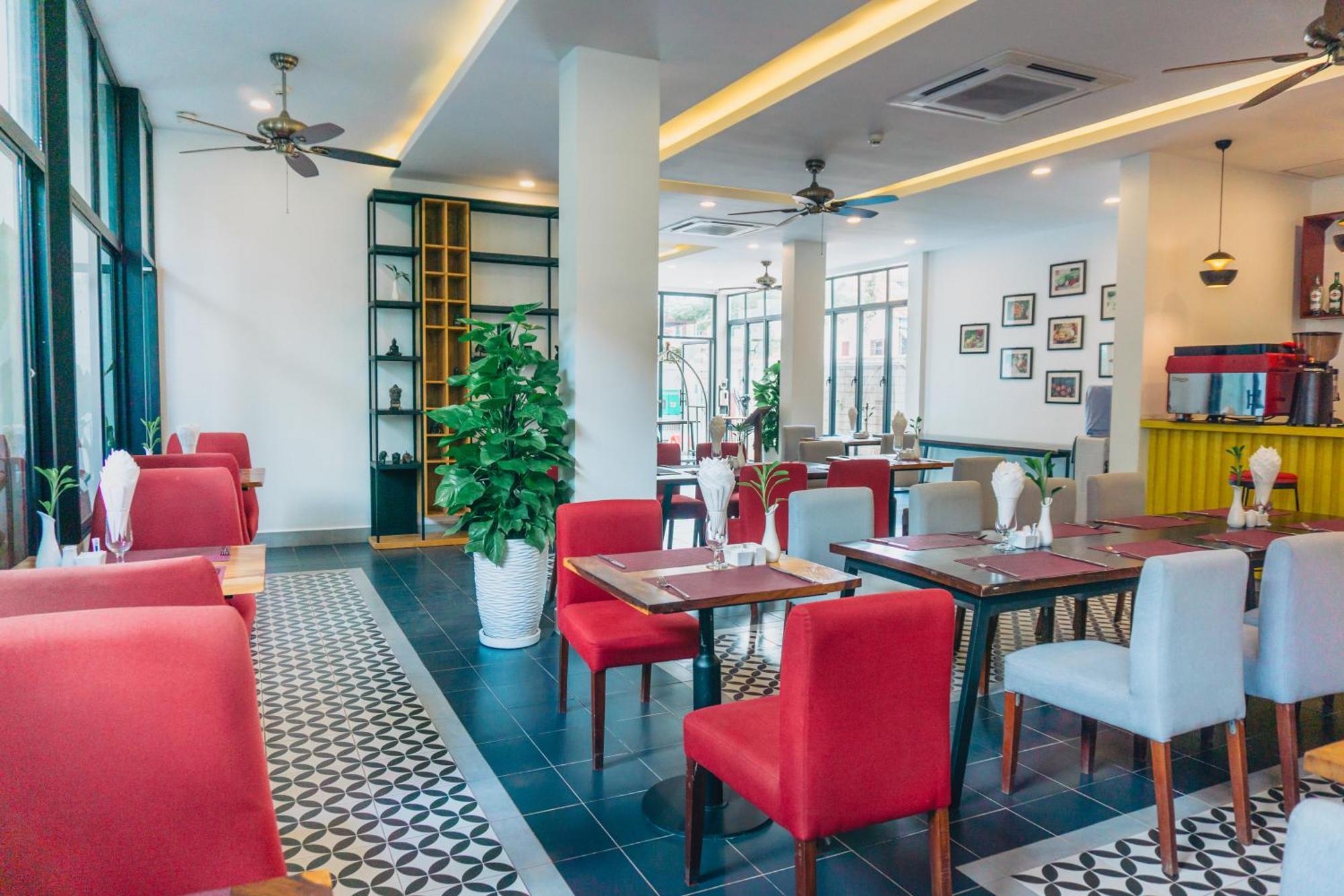 Hotel Angkor Aurora Siem Reap Esterno foto